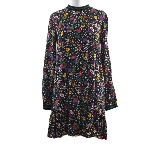 zara black flower dress - Stretch Floral Strap - - S Featuring a straight neckline and thin straps with floral appliqus. Zara Black Floral Tiered Mini